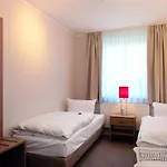 Ettrich & Elbresort 3* راثين