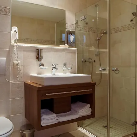 Ettrich & Elbresort 3*