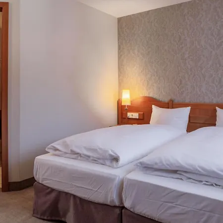 Ettrich & Elbresort Otel 3*