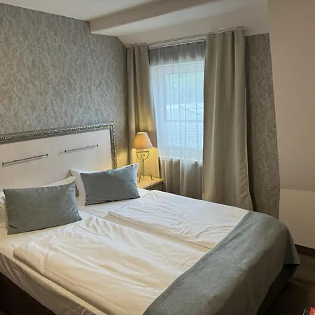 Ettrich & Elbresort Otel 3*