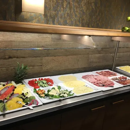 Otel Ettrich & Elbresort 3*